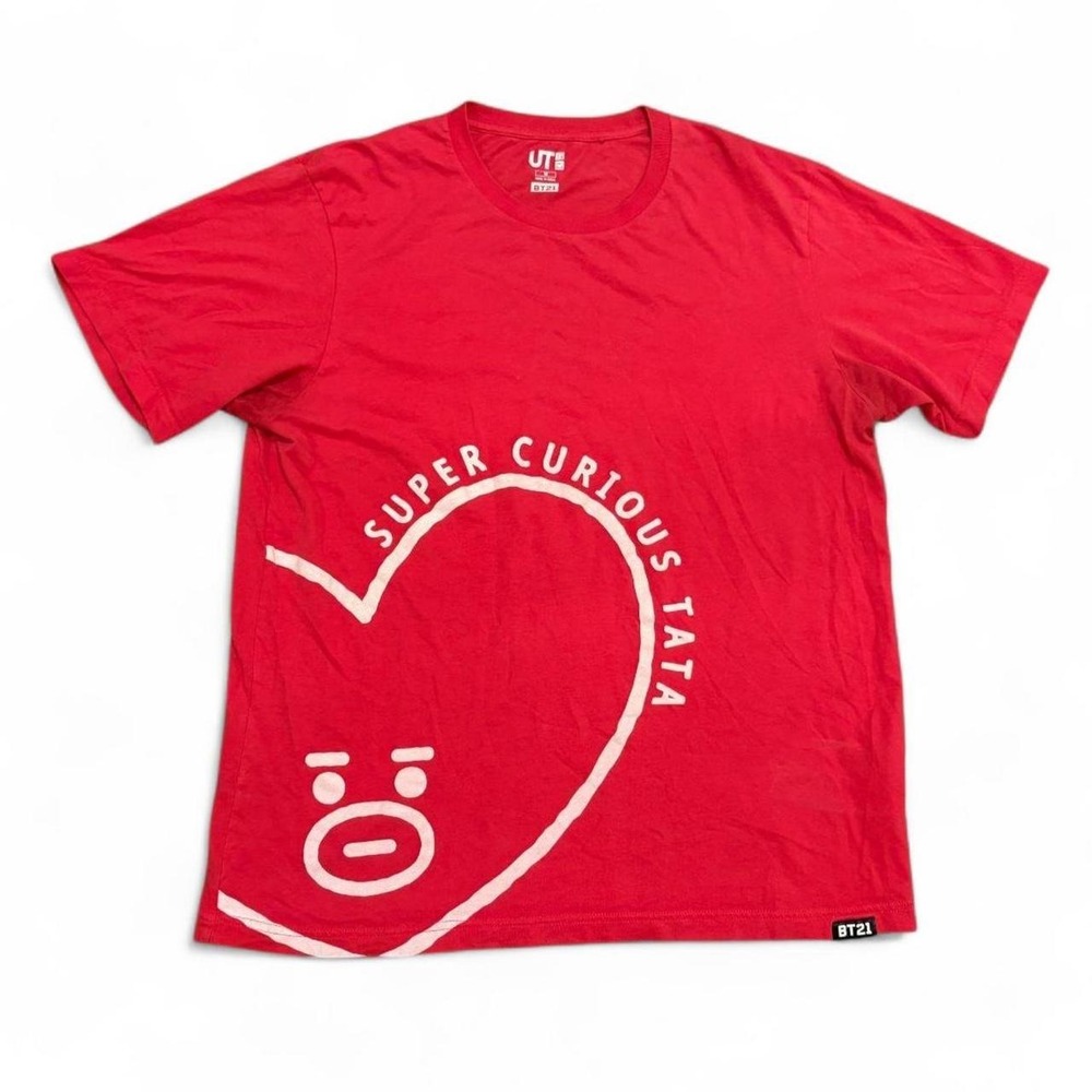 Uniqlo UT BT21 Tata Super Curious Graphic T-Shirt Red Mens Medium